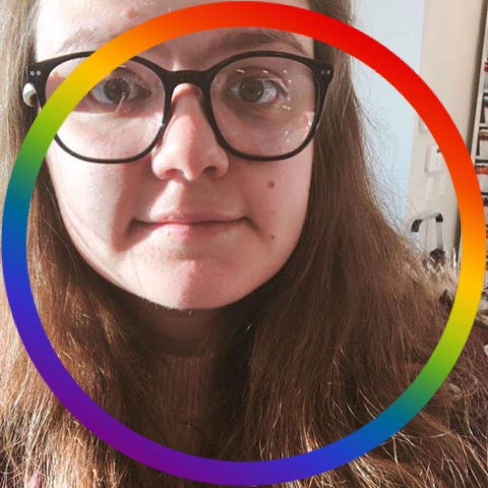 Meet your Posher, Emily